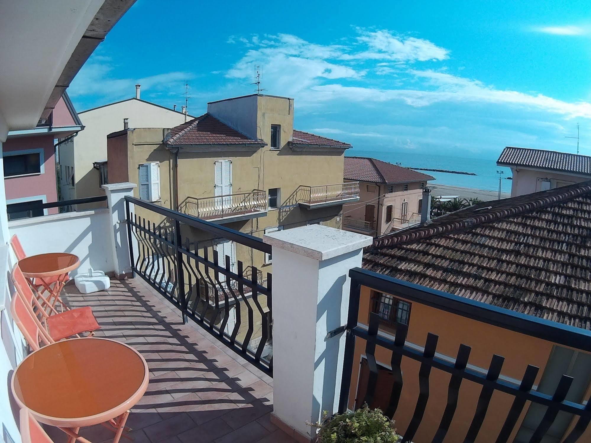 Birilli B&B Civitanova Marche Exterior foto